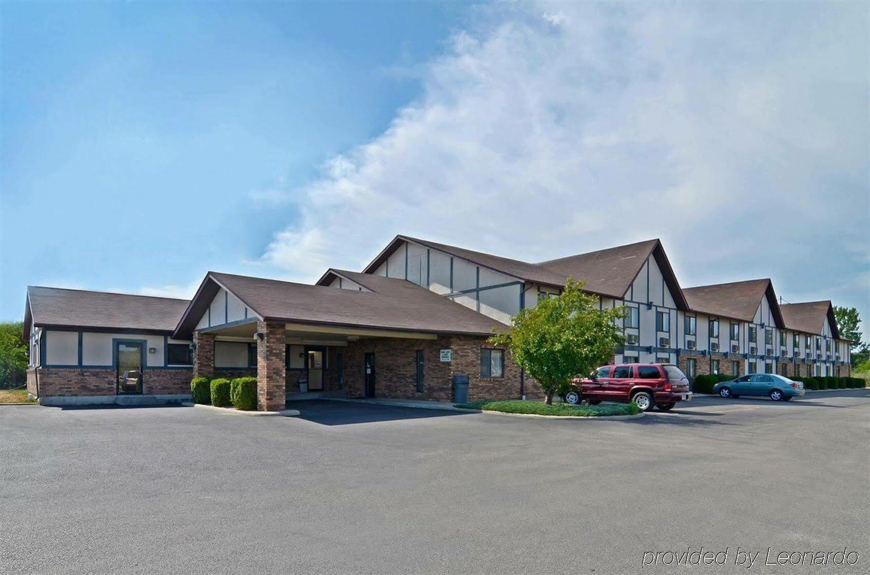 Hotel Ramada By Wyndham Effingham Extérieur photo